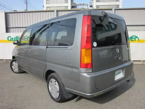 カタログ画像：ステップワゴン （STEPWAGON） デラクシー フィールドデッキ 回転対座シート 2000年8月 GF-RF2 2000cc グレースシルバー・メタリック 燃費10.2km / l バック