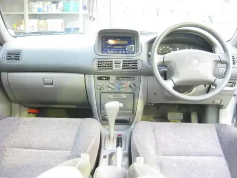 カタログ画像：カローラ （COROLLA） ＸＥサルーン リミテッド 1999年4月 GF-AE110 1500cc シルバーメタリック 燃費18.8km / l 内装