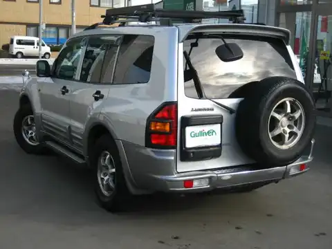 カタログ画像：パジェロ （PAJERO） ロング ＺＸ 2001年8月 LA-V73W 3000cc サテライトシルバー バック