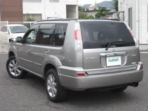 カタログ画像：エクストレイル （X-TRAIL） ライダー ステージ２ 2003年6月 UA-T30 2000cc ダイヤモンドシルバー（Ｍ） 燃費13.0km / l バック