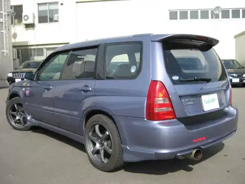 カタログ画像：フォレスター （FORESTER） クロススポーツ 2003年2月 TA-SG5 2000cc ゼニスブルー・メタリックパール 燃費12.2km / l バック