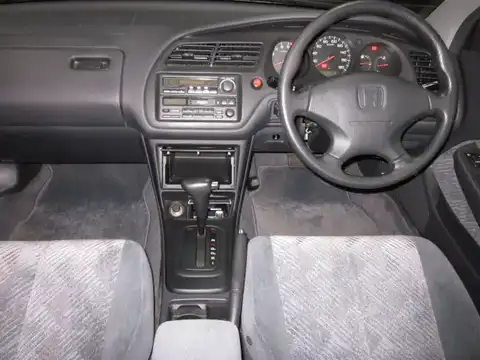 カタログ画像：アコード （ACCORD） ２．０ＶＴＳ 1997年9月 E-CF4 2000cc スーパーマリンブルー・パール 燃費13.8km / l 内装