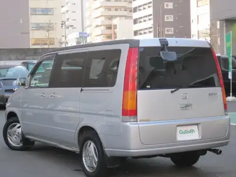 カタログ画像：ステップワゴン （STEPWAGON） デラクシー 回転対座シート 2000年8月 GF-RF2 2000cc サテンシルバー・メタリック 燃費10.2km / l 外装