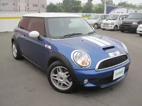 カタログ画像：ＭＩＮＩ （MINI） クーパーＳ 2009年5月 ABA-MF16S 1600cc ライトニング・ブルー（メタリック）orレーザーブルー（メタリック） 燃費14.4km / l メイン（その他）