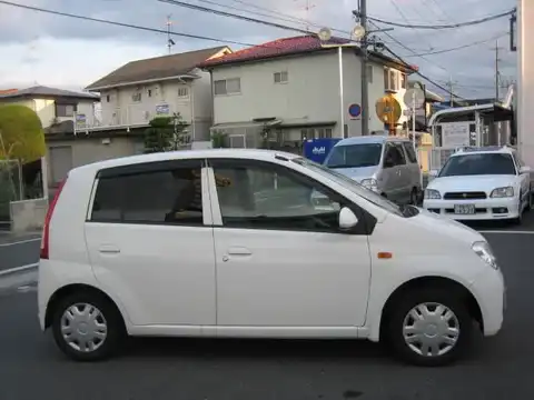 カタログ画像：ミラ （MIRA） Ｘ 2002年12月 LA-L260S 660cc ホワイト 燃費22.0km / l 外装