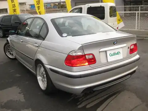 カタログ画像：３シリーズ （3 SERIES） ３２５ｉ Ｍスポーツパッケージ 2004年4月 GH-AV25 2500cc 燃費9.4km / l バック