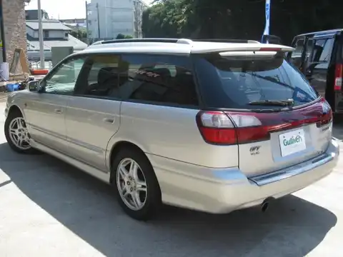 カタログ画像：レガシィツーリングワゴン （LEGACY TOURING WAGON） ＧＴ－ＶＤＣ 1998年6月 GF-BH5 2000cc アークティックシルバー・メタリック 燃費10.6km / l バック