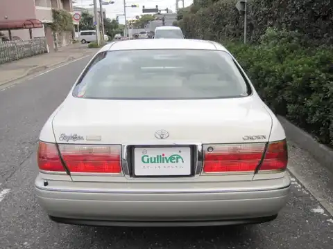 カタログ画像：クラウン （CROWN） ロイヤルエクストラＦｏｕｒ Ｑパッケージ 2001年8月 TA-JZS173 2500cc フロスティホワイトトーニング 燃費9.2km / l バック