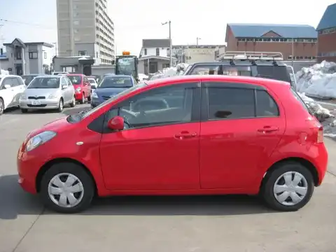 カタログ画像：ヴィッツ （VITZ） Ｆ アドバンスドエディション 2006年6月 DBA-SCP90 1300cc スーパーレッドⅤ 燃費19.6km / l 外装