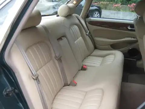 カタログ画像：ＸＪ （XJ） ＸＪ エグゼクティブ３．２－Ｖ８ 2001年6月 GF-J13KB 3200cc ブリティッシュレーシンググリーン（ソリッド） 燃費6.7km / l 内装