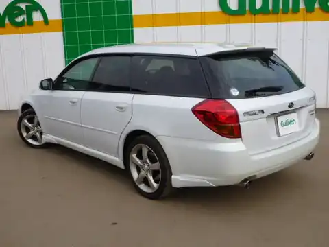 カタログ画像：レガシィツーリングワゴン （LEGACY TOURING WAGON） ２．０Ｒ 2006年5月 TA-BP5 2000cc サテンホワイト・パール 燃費13.4km / l バック