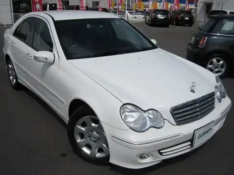 カタログ画像：Ｃクラス （C-CLASS） Ｃ２００コンプレッサー 2005年8月 DBA-203042 1800cc アラバスターホワイト（Ｓ） 燃費11.4km / l メイン（その他）