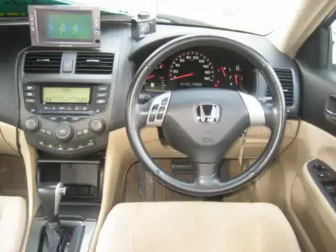 カタログ画像：アコード （ACCORD） ２４Ｔ 2004年1月 ABA-CL9 2400cc プレミアムホワイト・パール 燃費12.0km / l 内装