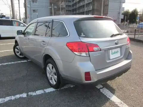 カタログ画像：レガシィアウトバック （LEGACY OUTBACK） ２．５ｉ 2010年5月 DBA-BR9 2500cc スティールシルバー・メタリック 燃費14.0km / l バック