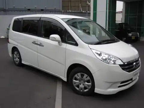 カタログ画像：ステップワゴン （STEPWAGON） Ｇ スマートスタイルエディション 2008年8月 DBA-RG2 2000cc プレミアムホワイト・パールorブルーイッシュホワイトパール 燃費11.6km / l メイン