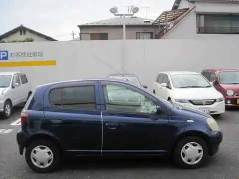 カタログ画像：ヴィッツ （VITZ） Ｂ エコパッケージ 2001年5月 TA-SCP10 1000cc ダークブルーマイカメタリック 燃費22.5km / l 外装