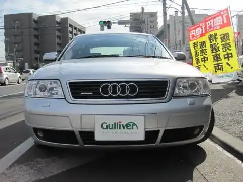 カタログ画像：Ａ６ （A6） ２．４クワトロ 1999年9月 GF-4BAPSF 2400cc アルミニウムシルバーメタリック 燃費9.6km / l フロント