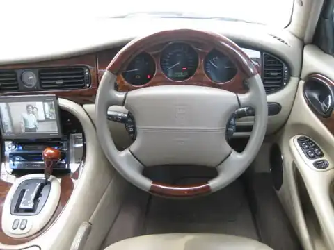 カタログ画像：ＸＪ （XJ） ＸＪ スポーツ３．２－Ｖ８ 2001年7月 GF-J13KB 3200cc 燃費6.7km / l 内装