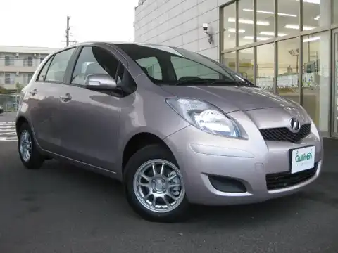 カタログ画像：ヴィッツ （VITZ） Ｂ Ｓエディション 2010年4月 DBA-KSP90 1000cc ローズメタリックオパール 燃費22.5km / l メイン（その他）