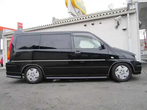 カタログ画像：ステップワゴン （STEPWAGON） クラフティー フィールドデッキ 回転対座シート 2000年8月 GF-RF1 2000cc ナイトホークブラック・パール 燃費10.6km / l 外装