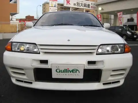 カタログ画像：スカイライン （SKYLINE） ＧＴ－Ｒ 1993年2月 E-BNR32 2600cc クリスタルホワイト（スーパーファインコーティング） 燃費8.2km / l フロント