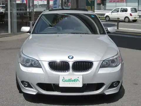 カタログ画像：５シリーズ （5 SERIES） ５２５ｉ Ｍスポーツパッケージ 2005年6月 ABA-NE25 2500cc 燃費8.8km / l フロント