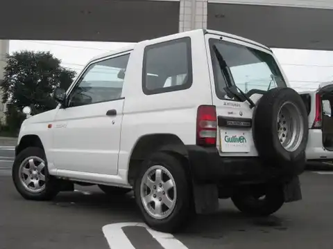 カタログ画像：パジェロミニ （PAJERO MINI） ＸＲ－Ⅰ 1996年6月 E-H56A 660cc フェアリーホワイト（Ｓ） バック