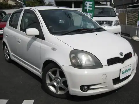 カタログ画像：ヴィッツ （VITZ） ＲＳ 2001年12月 TA-NCP10 1300cc ホワイト 燃費21.0km / l メイン（その他）