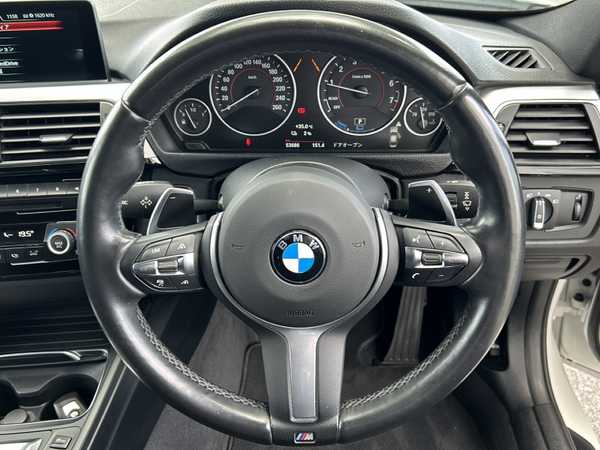 ＢＭＷ ３３０ｅ