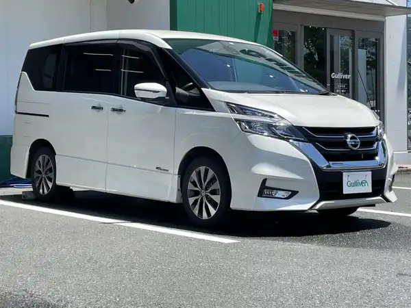 日産 セレナ