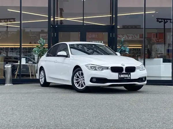 ＢＭＷ ３３０ｅ