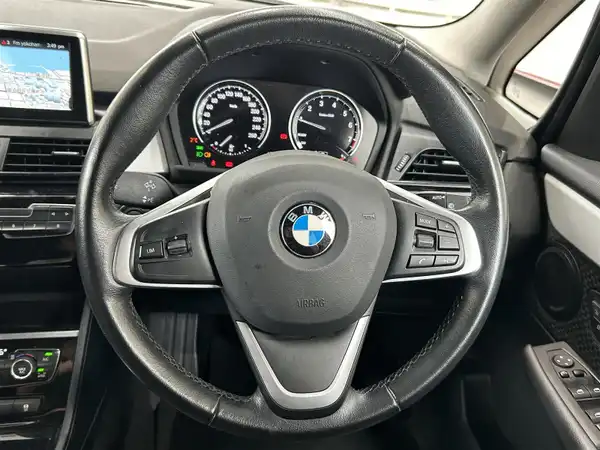 ＢＭＷ ２１８ｉ