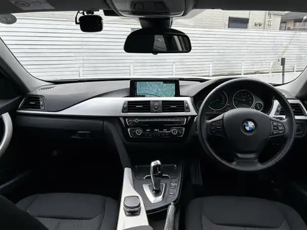 ＢＭＷ ３１８ｉ