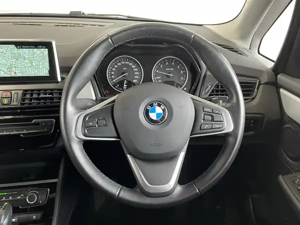 ＢＭＷ ２１８ｉ