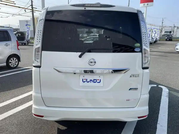 日産 セレナ