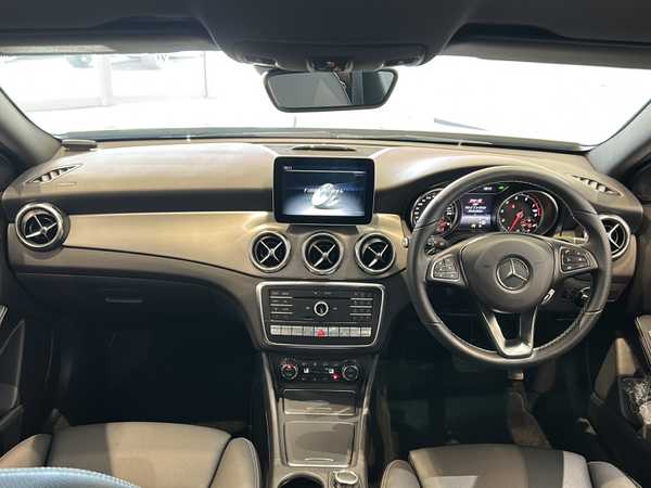 メルセデス・ベンツ ＧＬＡ２２０