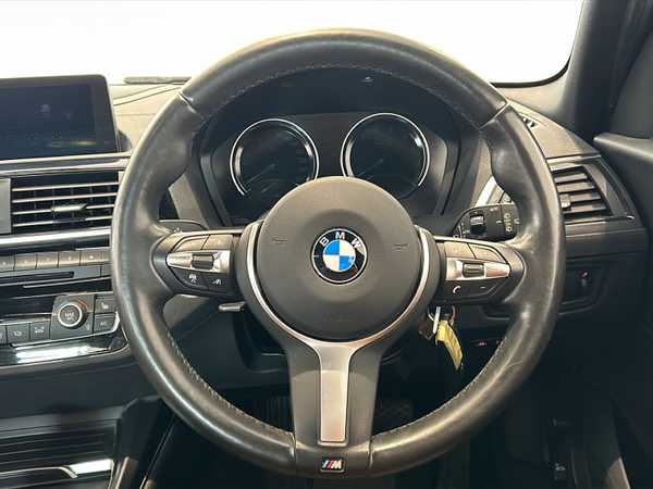 ＢＭＷ １１８ｉ