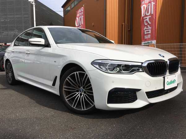 BMW 523d MスポーツパッケージF10 M パフォーマンス広報車仕様
