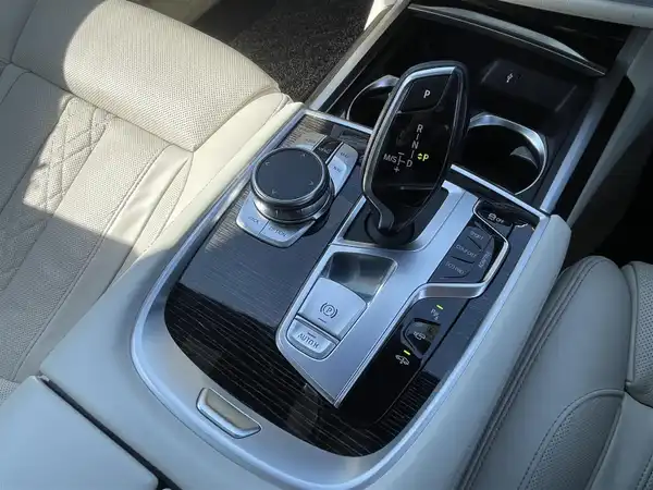 ＢＭＷ ７４０ｄ