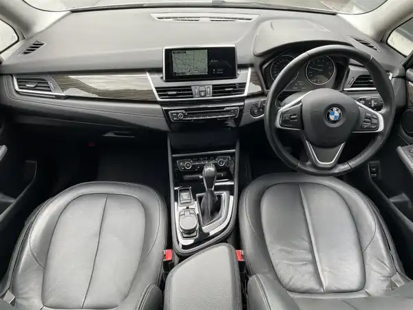 ＢＭＷ ２１８ｉ