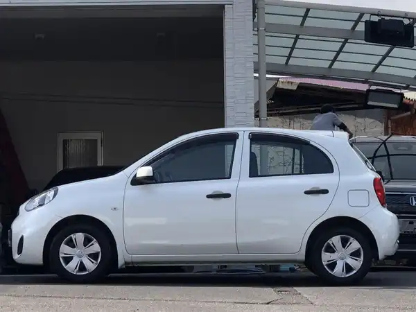 日産 マーチ