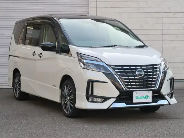 日産 セレナ