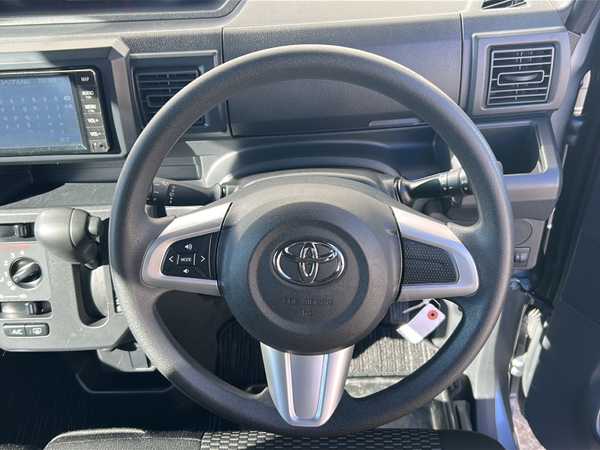 トヨタ ピクシスメガ