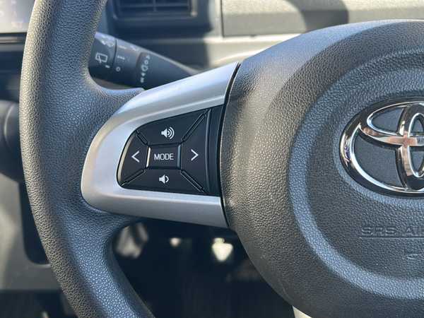 トヨタ ピクシスメガ