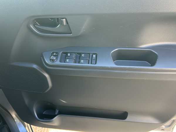 トヨタ ピクシスメガ