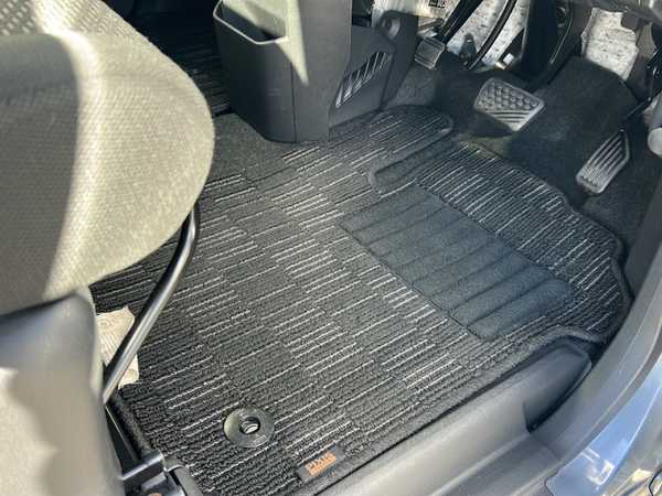 トヨタ ピクシスメガ