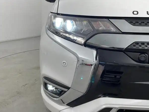 三菱 アウトランダー ＰＨＥＶ