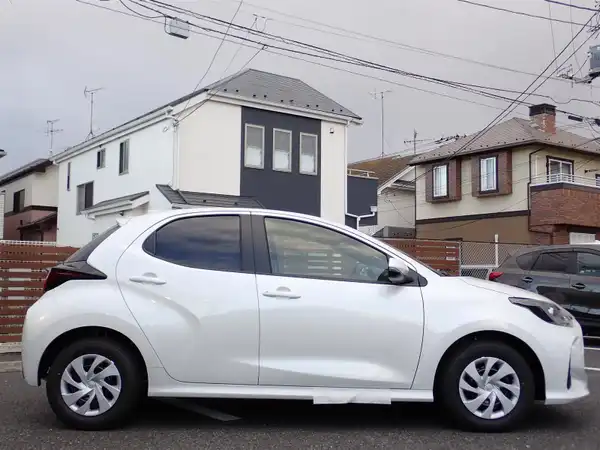 白スイフト スズキ スイフト XG ホワイト Suzuki Swift XG : White | Car and Moto