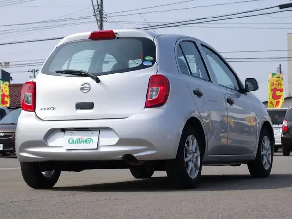 日産 マーチ