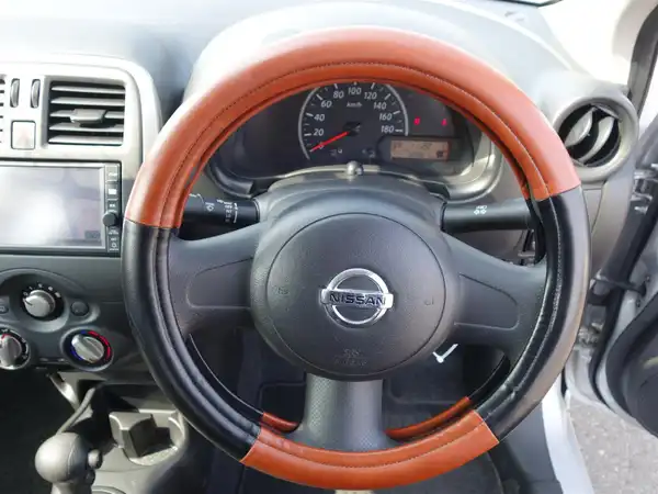 日産 マーチ